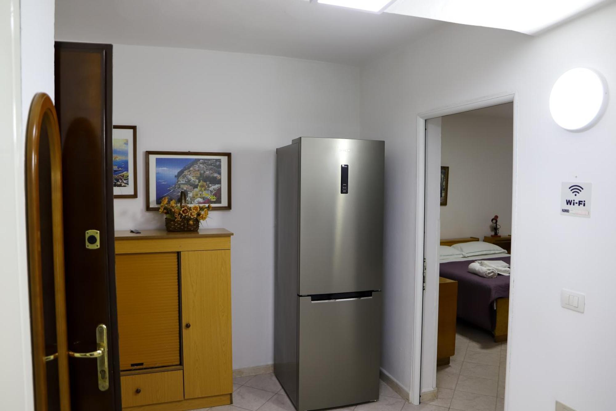 Lola'S Apartament Apartment เบราท ภายนอก รูปภาพ